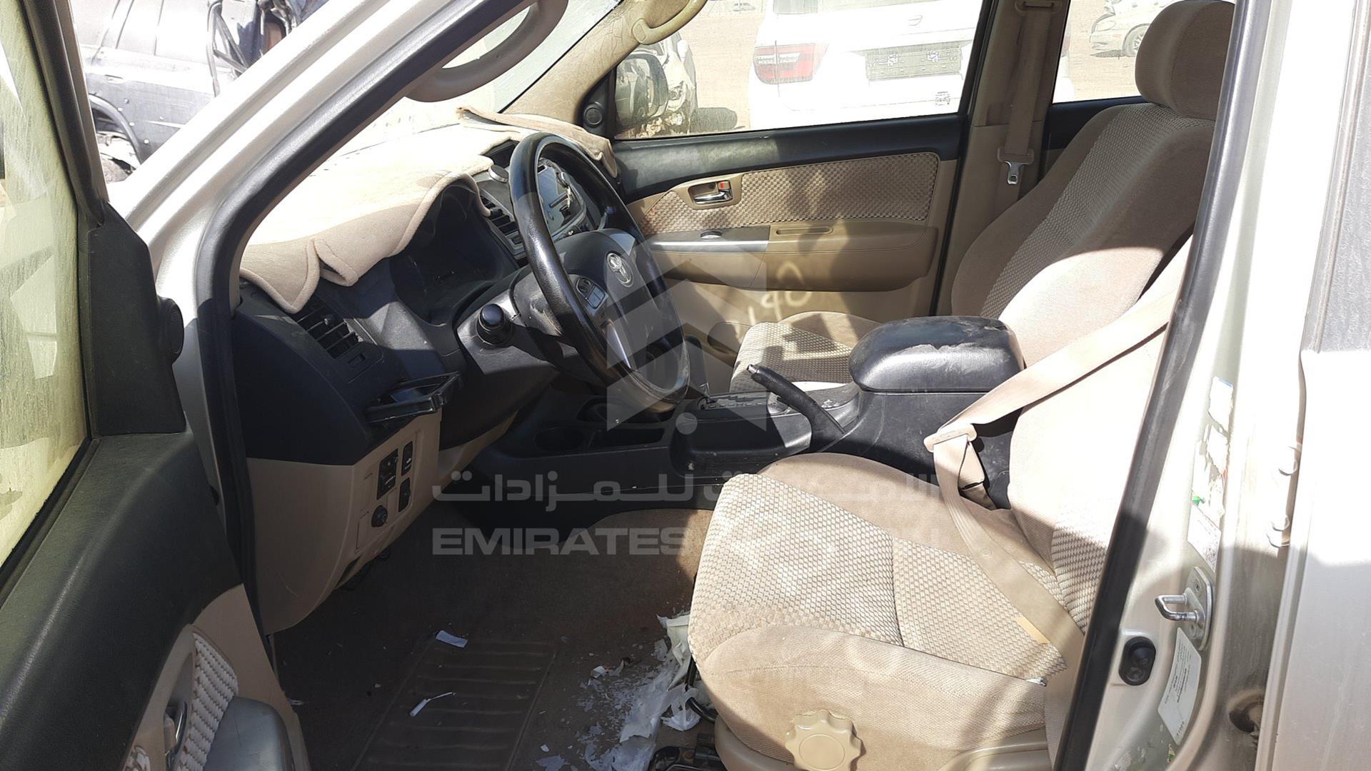 2014 TOYOTA FORTUNER VIN: MHFYX59G4E8061828