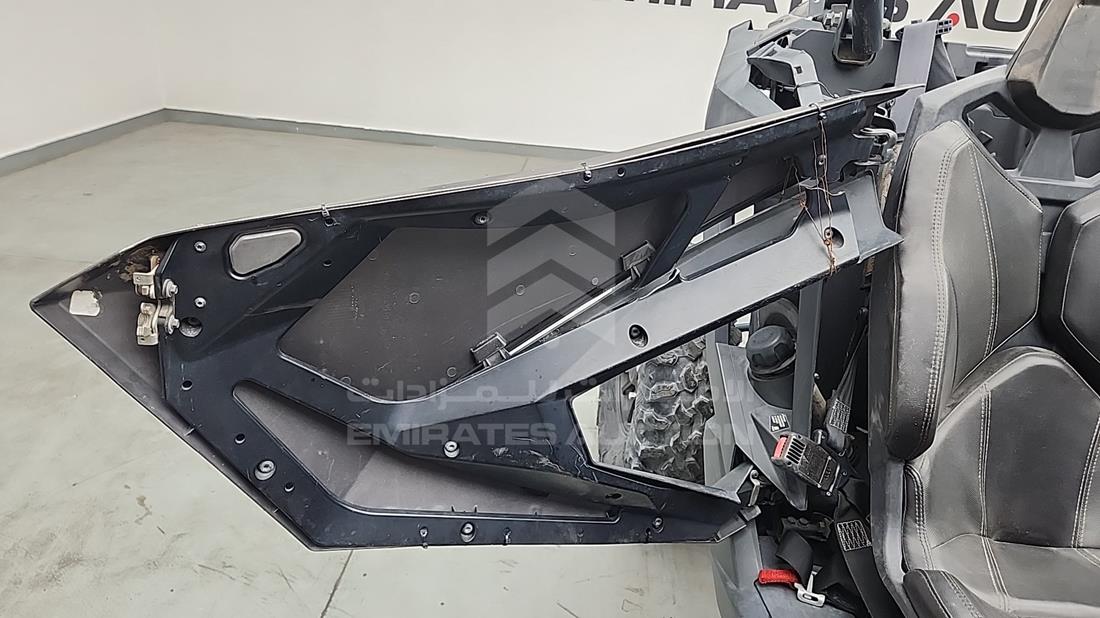 2021 Polaris — Front Right Door — Photo 24