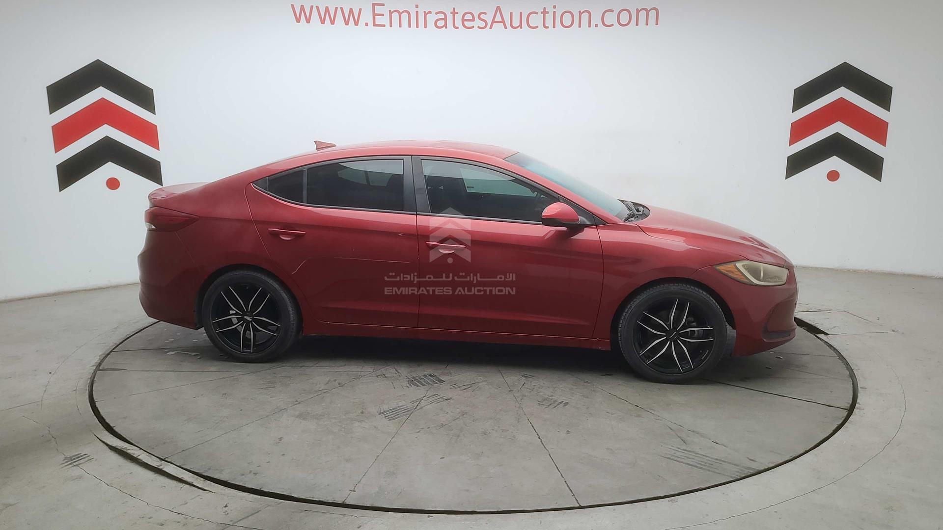 2017 HYUNDAI ELANTRA VIN: KMHD84LFXHU062300