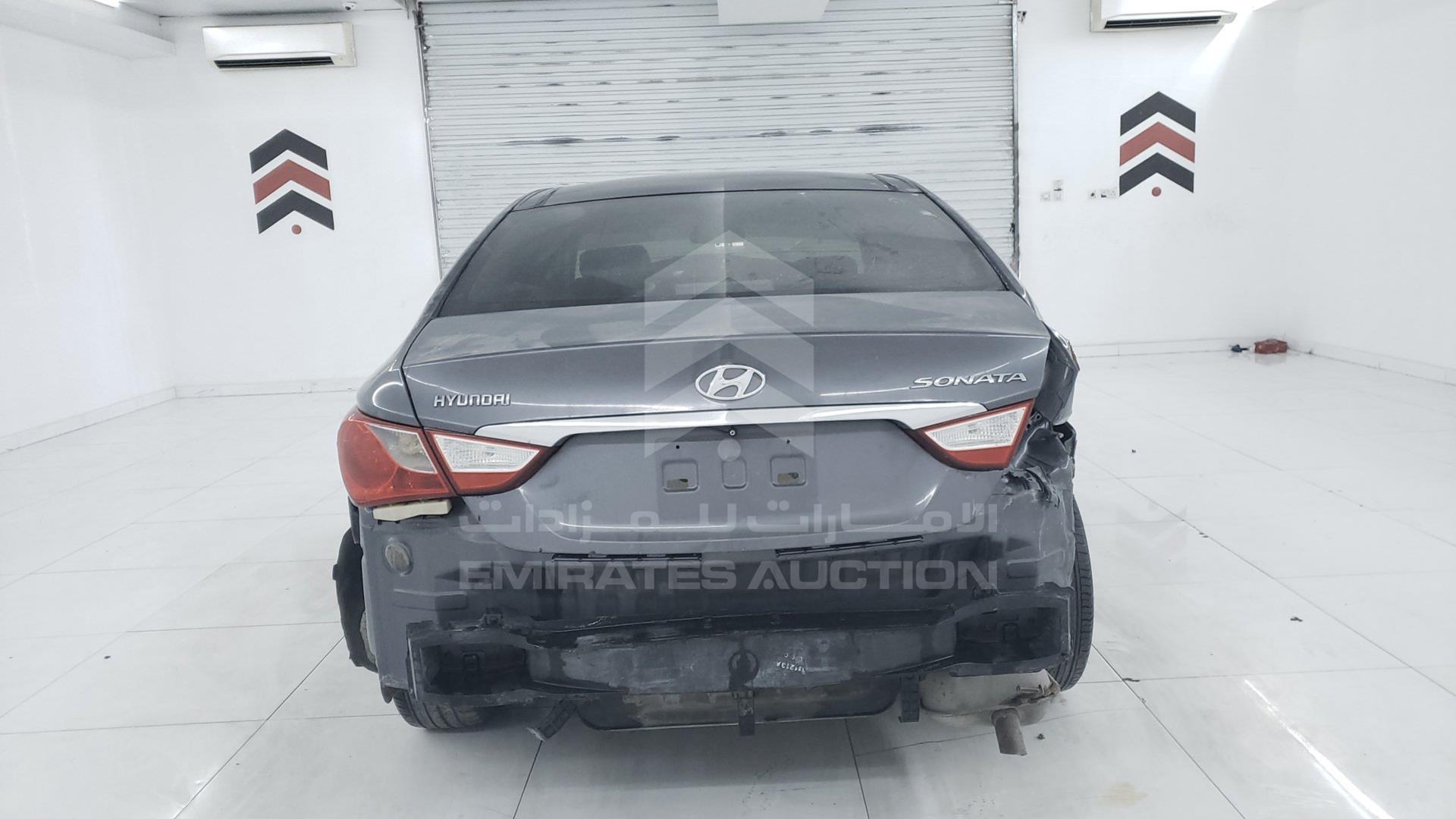 2012 HYUNDAI SONATA VIN: KMHEB41C3CA403156