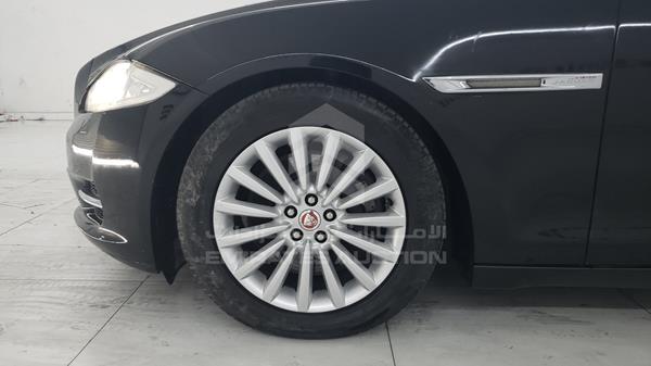 Jaguar X J 2015 SAJAA20N2FPV79969 Image 31
