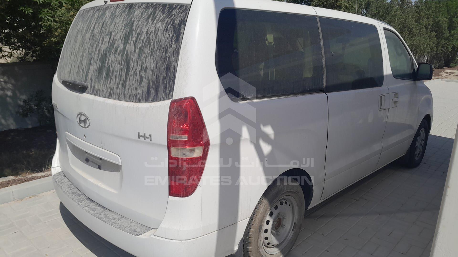 0 HYUNDAI H1 VIN: KMHWH81RXCU454375