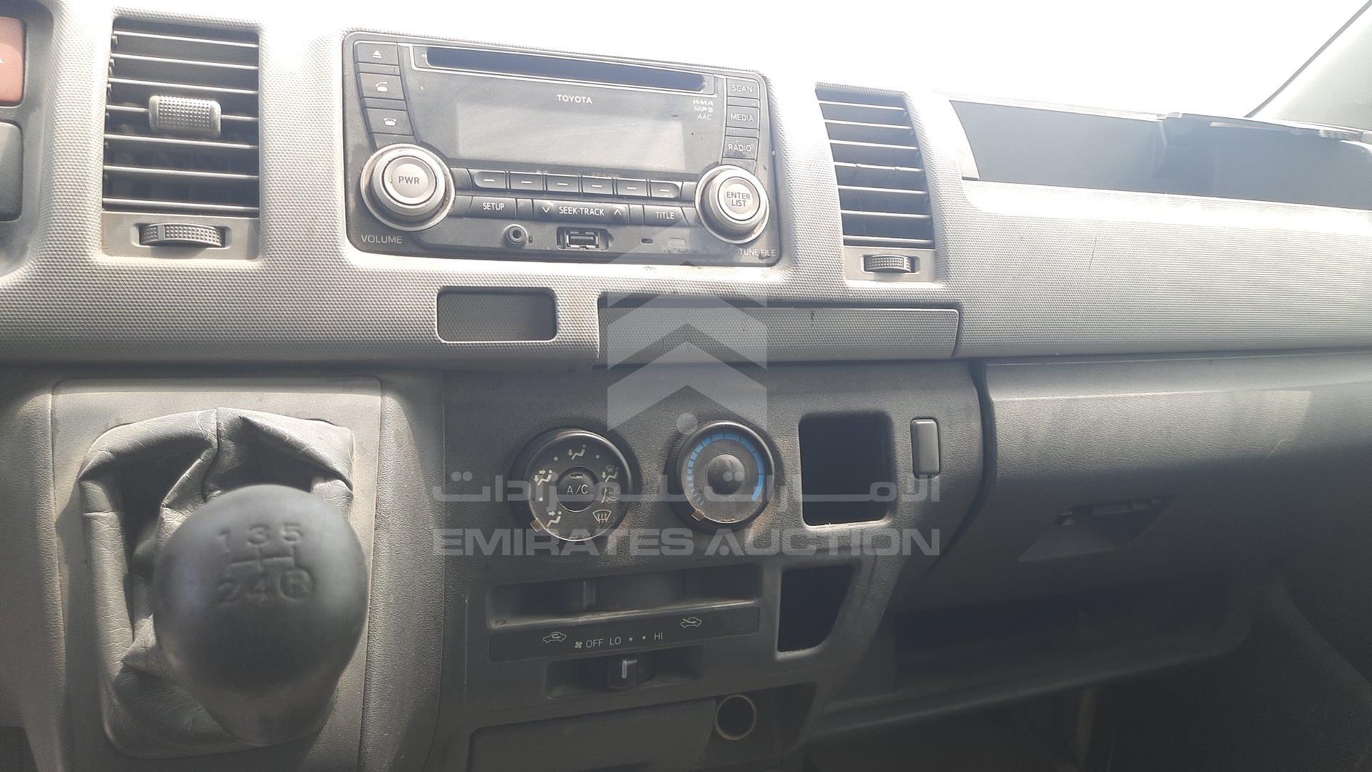 2009 TOYOTA HIACE VIN: JTFHX02P490041972