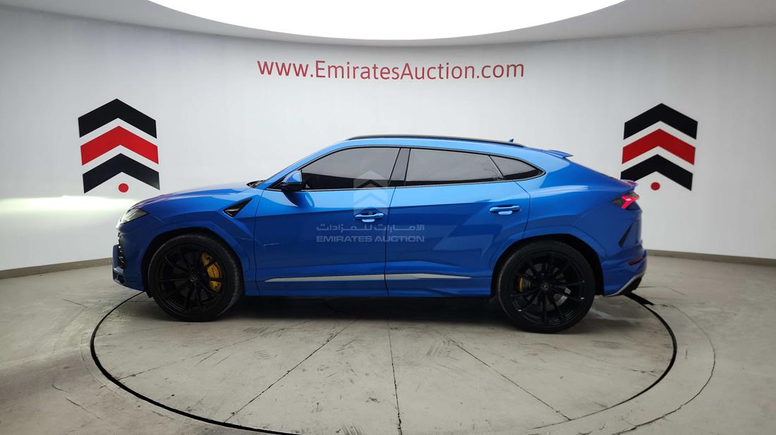 2021 Lamborghini Urus — Left Full View — Photo 41