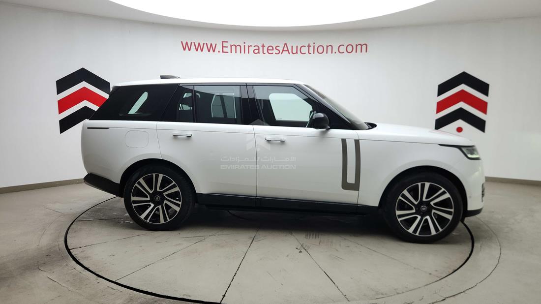 2023 Range Rover HSE — Right Full View — Photo 37