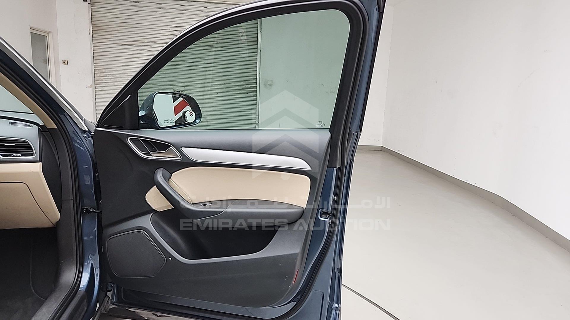 2016 AUDI Q3 VIN: WA1DFAFS5GR000395