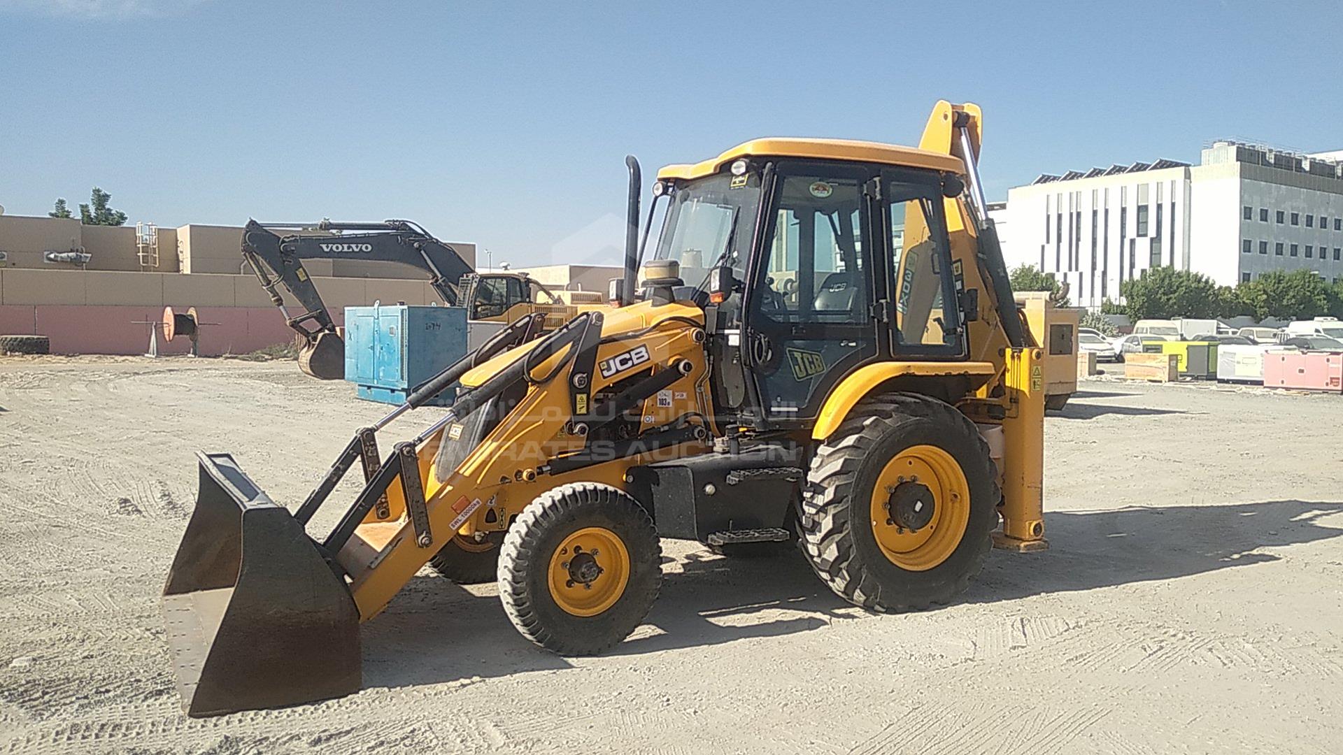 2015 JCB 3DX VIN: HAR3DXSSC01888501