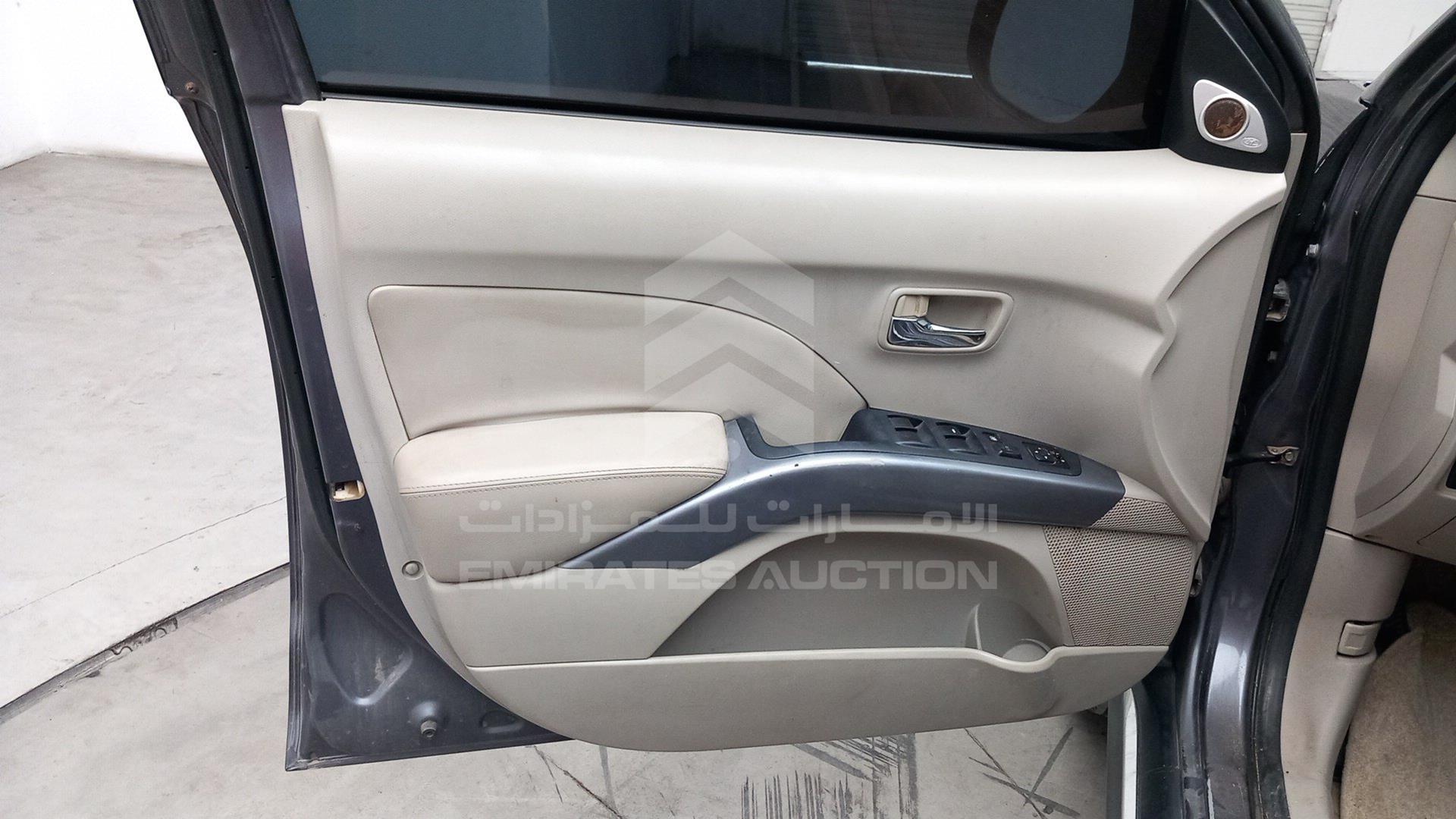 2010 MITSUBISHI OUTLANDER VIN: JMYXLCW6WAZ701229