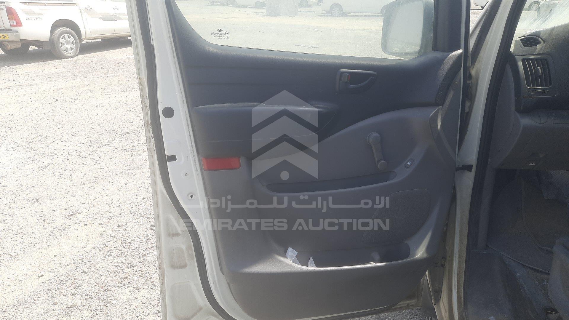 KMHWG81R5CU366112 - 2012 Hyundai H1 - #358080