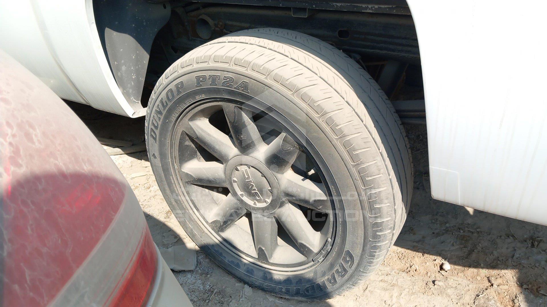 2010 CHEVROLET SILVERADO VIN: 1GCSCPEA3AZ101329