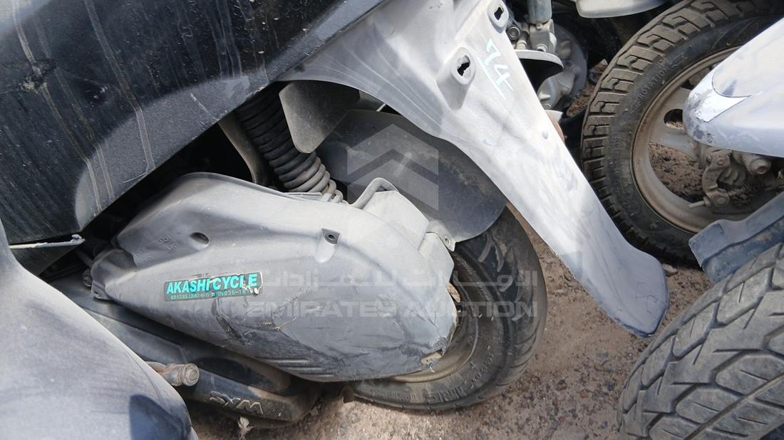 20 Scooter - Scrap without document — Engine Bay — Photo 20