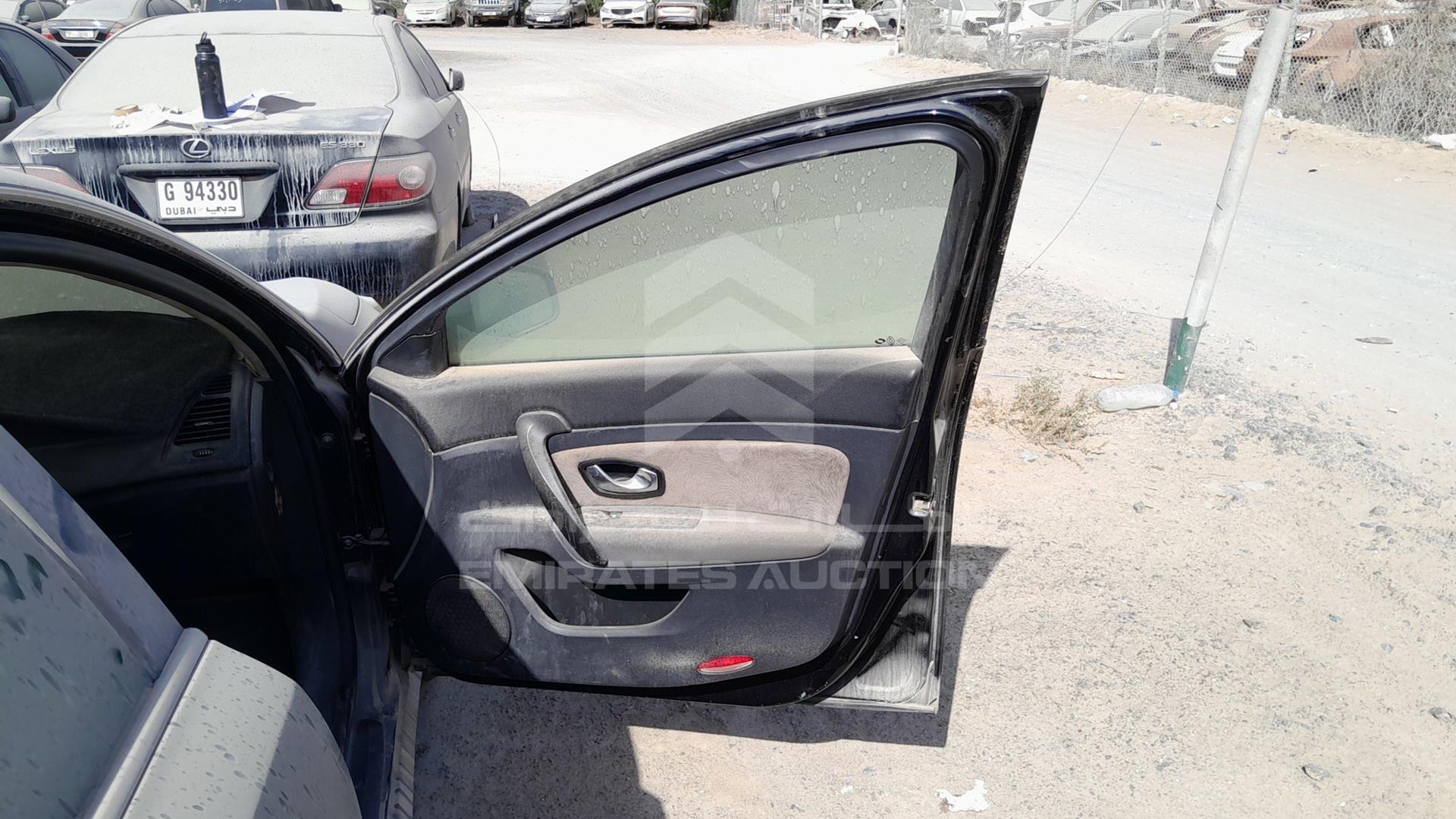 2012 RENAULT SAFRANE VIN: VF1ABLCC4CC261476