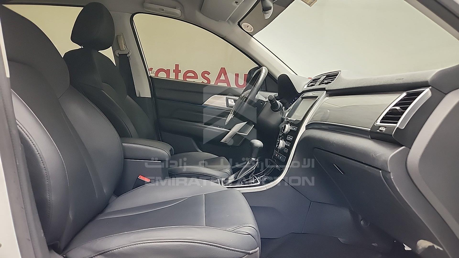 2018 HAVAL H2 VIN: LGWEE4A44JH903553