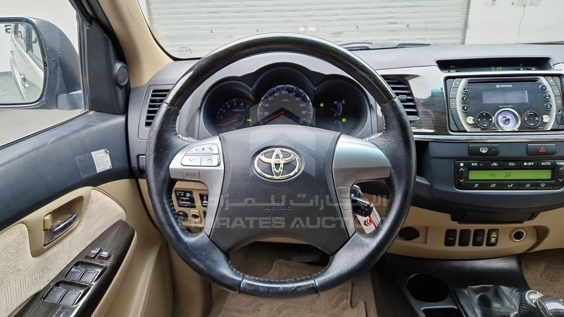 2014 TOYOTA FORTUNER VIN: MHFYU59G1E7031572