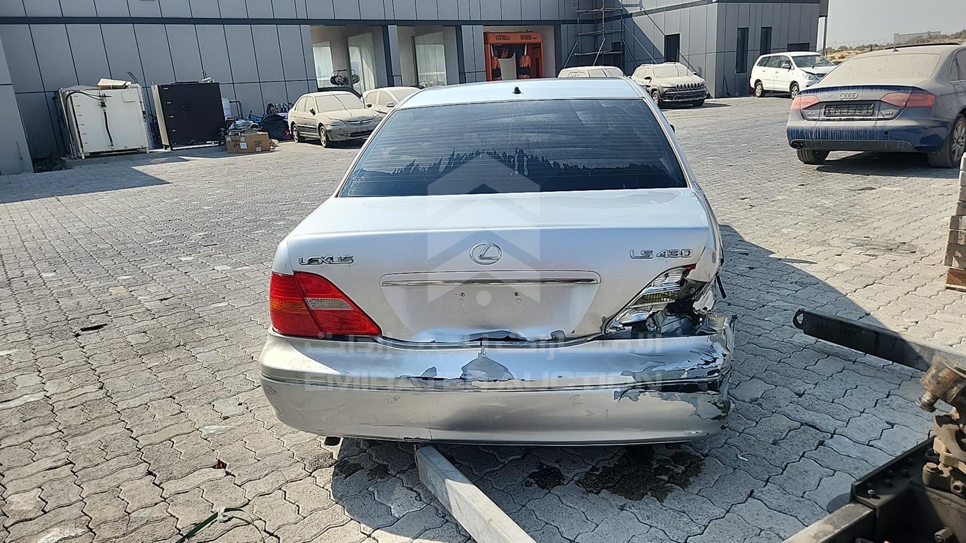 2001 LEXUS LS 430 VIN: JTHBN30F710008807