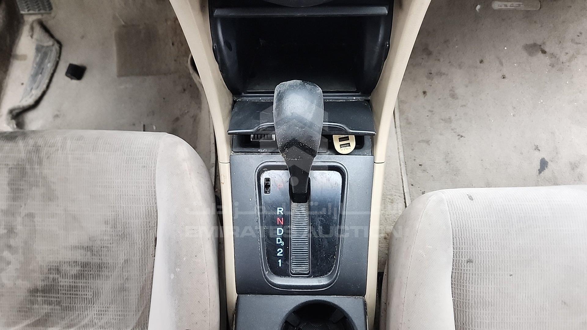 2007 HONDA ACCORD VIN: JHMCM56547C402578