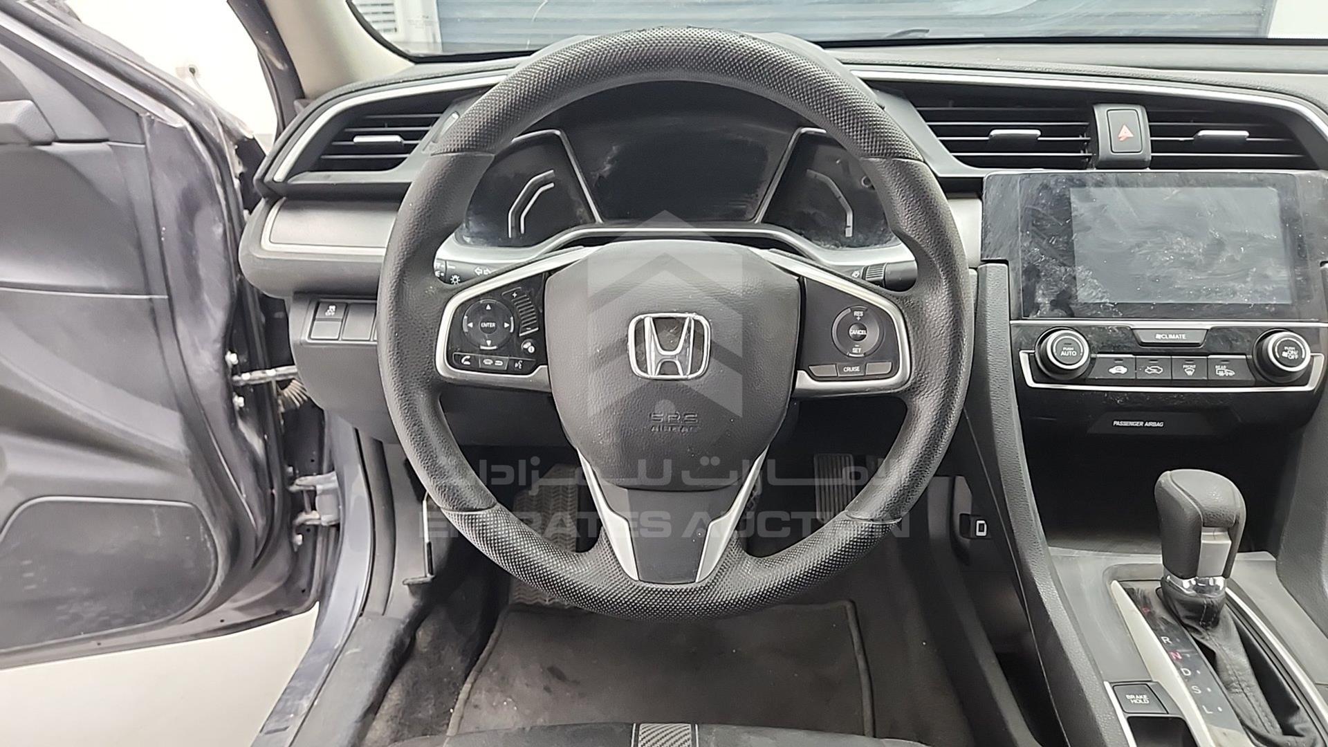 2018 HONDA CIVIC VIN: 2HGFC2F70JH592807