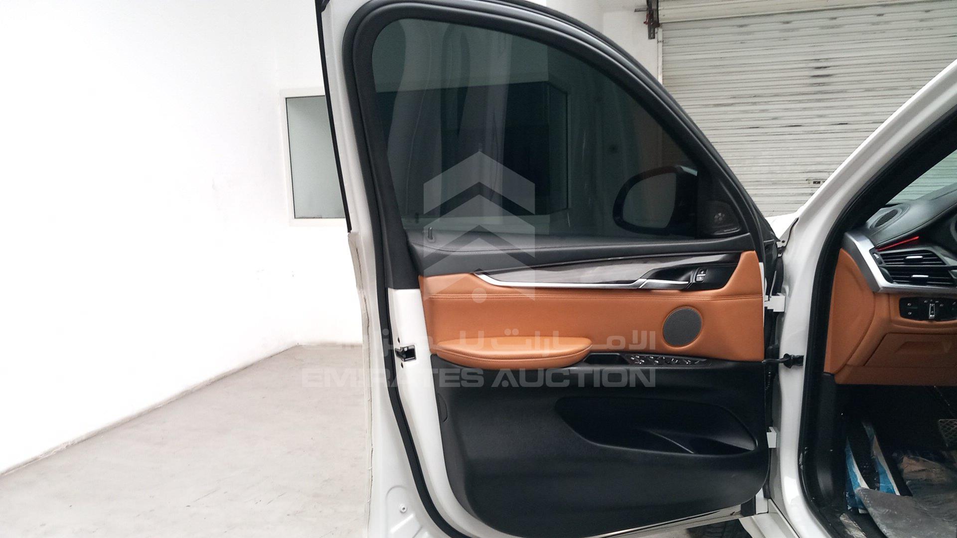 2018 BMW X6 VIN: WBAKU210XJ0Y35271
