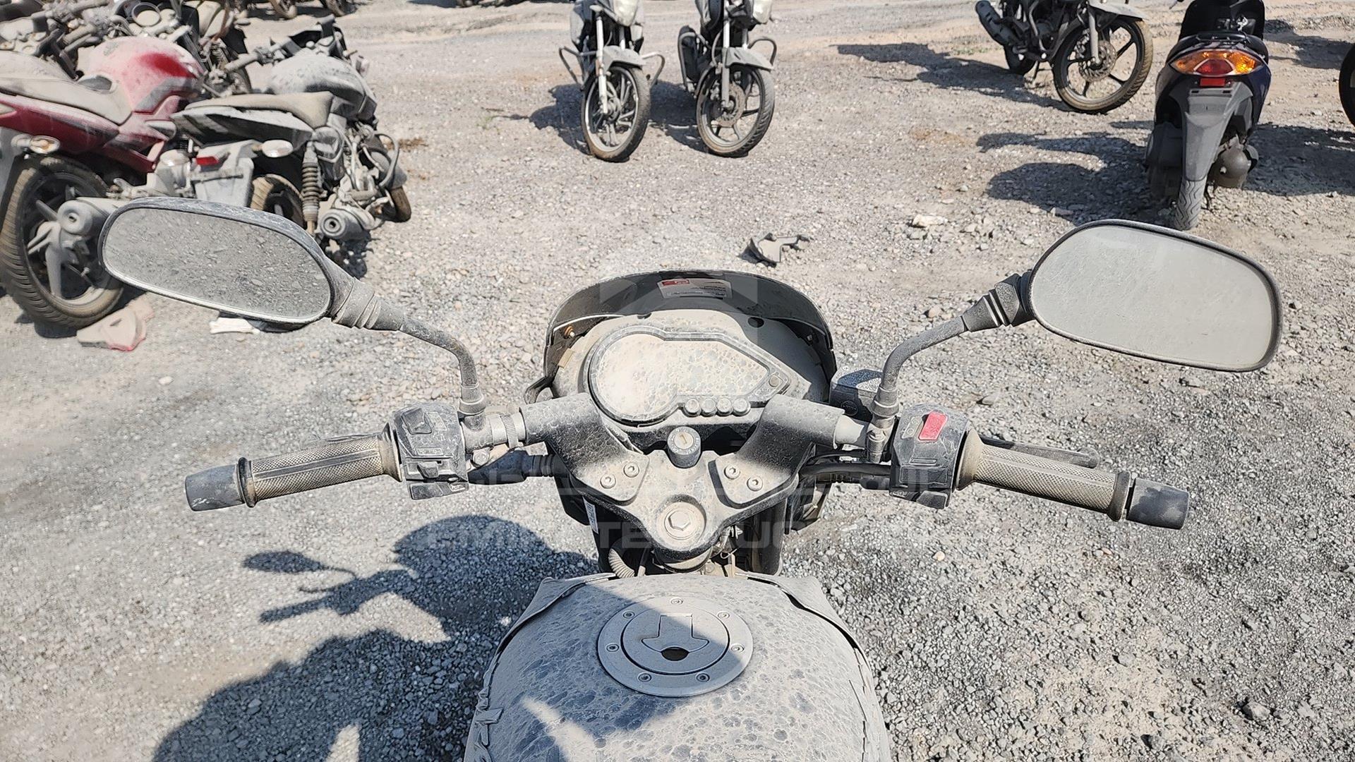 0 BAJAJ PULSAR VIN: MD2A11CXXLCF05205