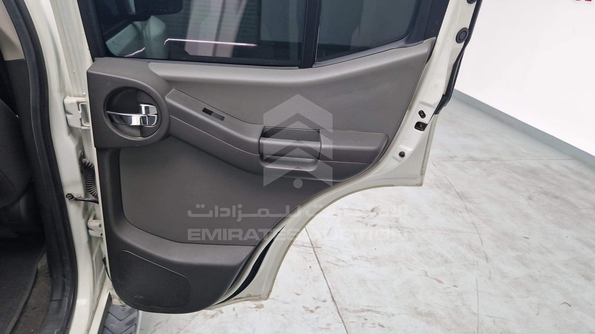 2013 NISSAN XTERRA VIN: 5N1AN0N64DN812232