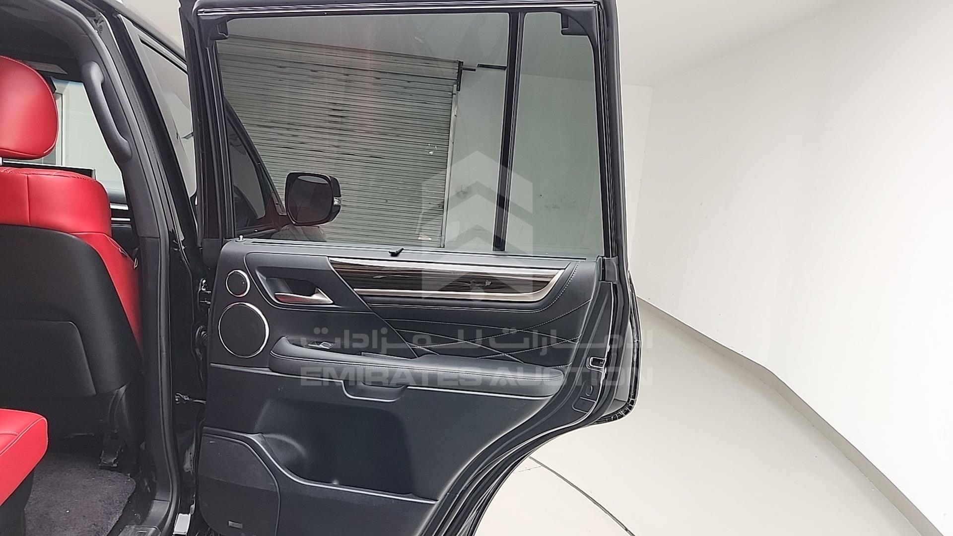 2020 LEXUS LX 570 VIN: JTJHY00W8L4331290