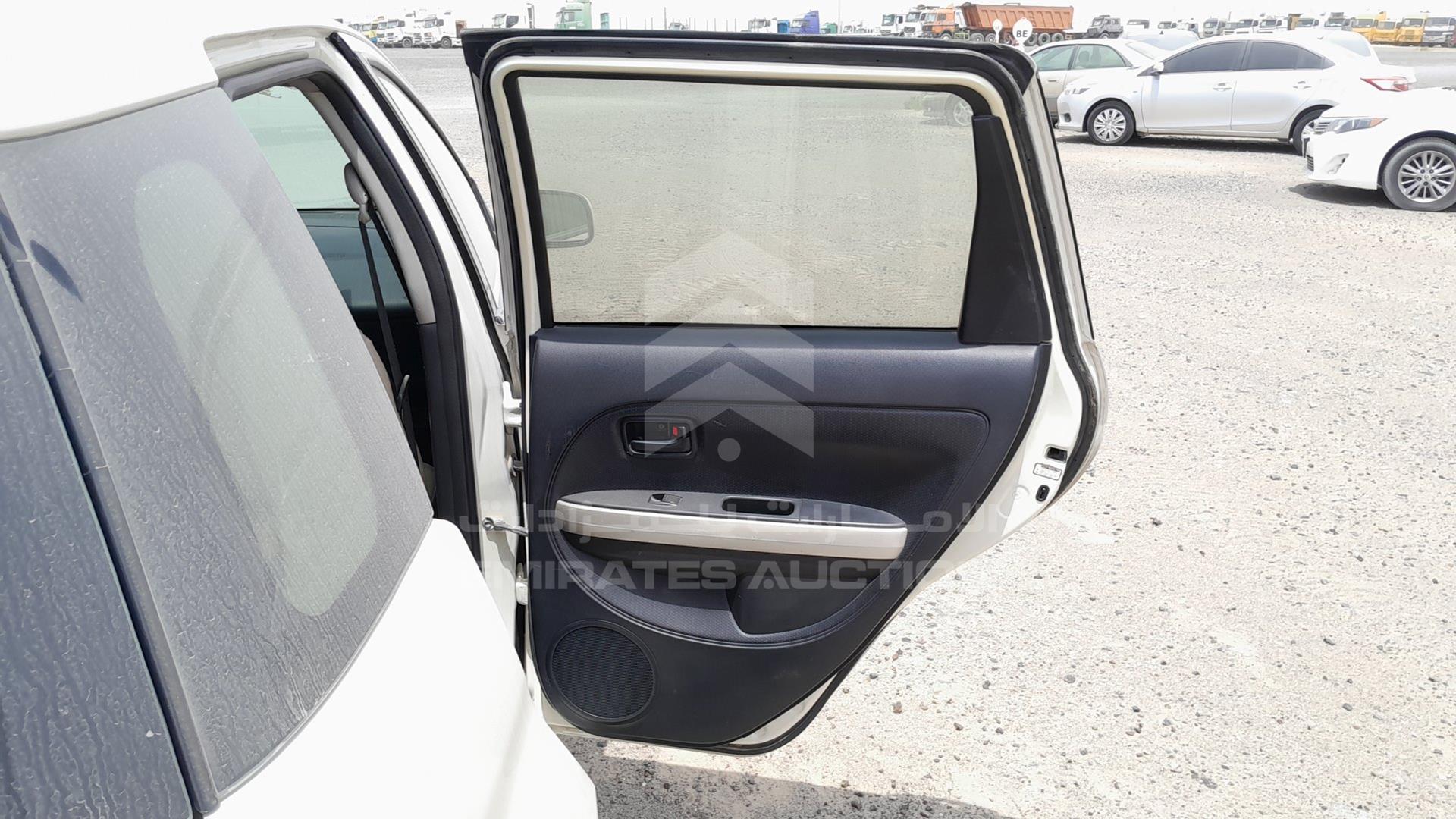 2006 TOYOTA XA VIN: JTDKT623460164077