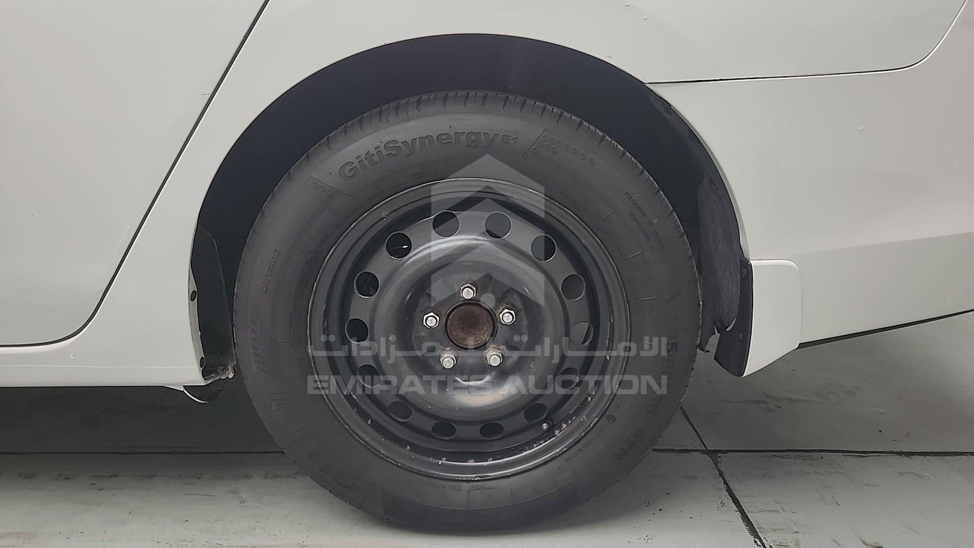 2018 NISSAN SENTRA VIN: 3N1AB7AP2JY347519