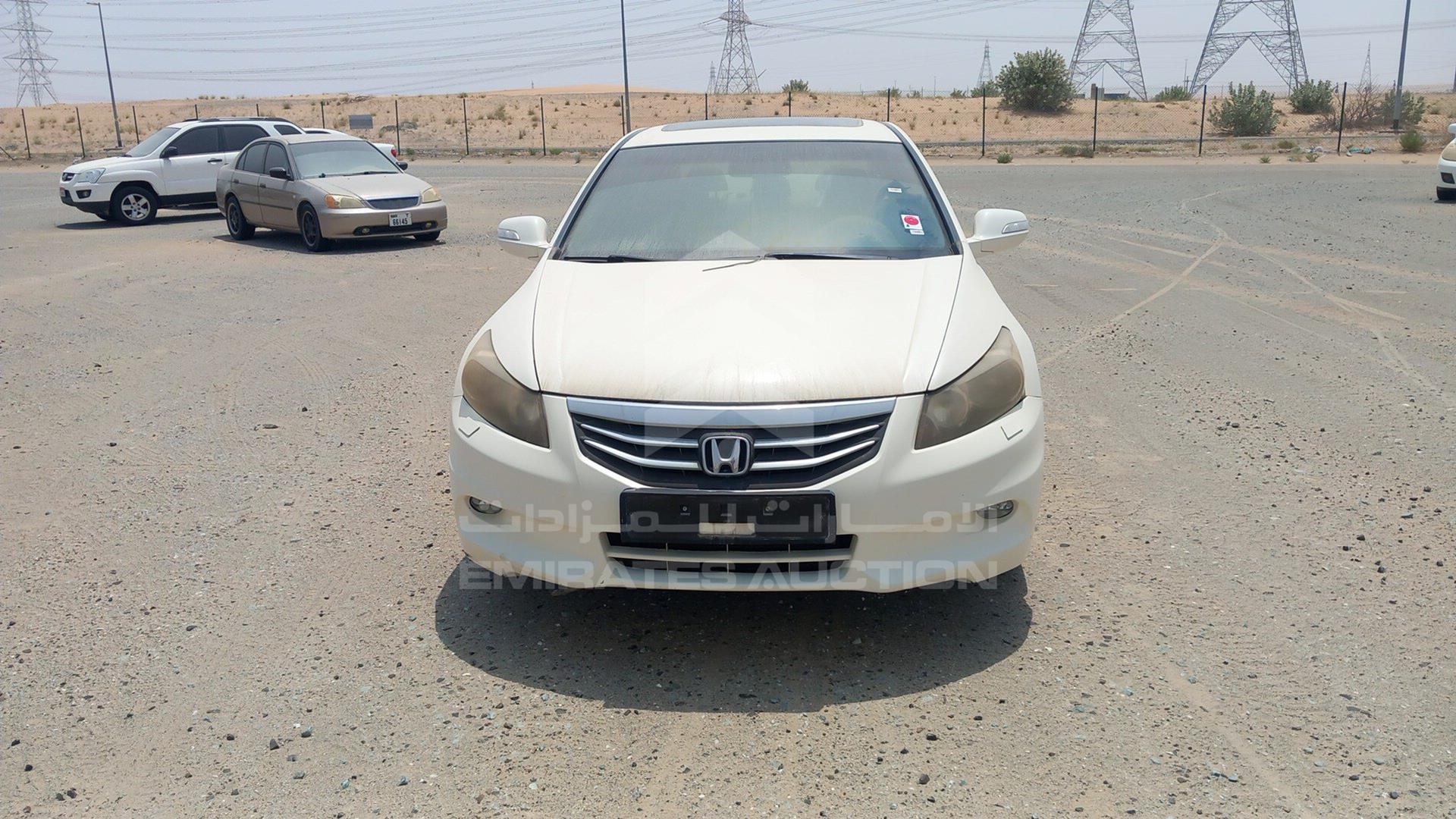 2011 HONDA ACCORD VIN: JHMCP3673BC400200