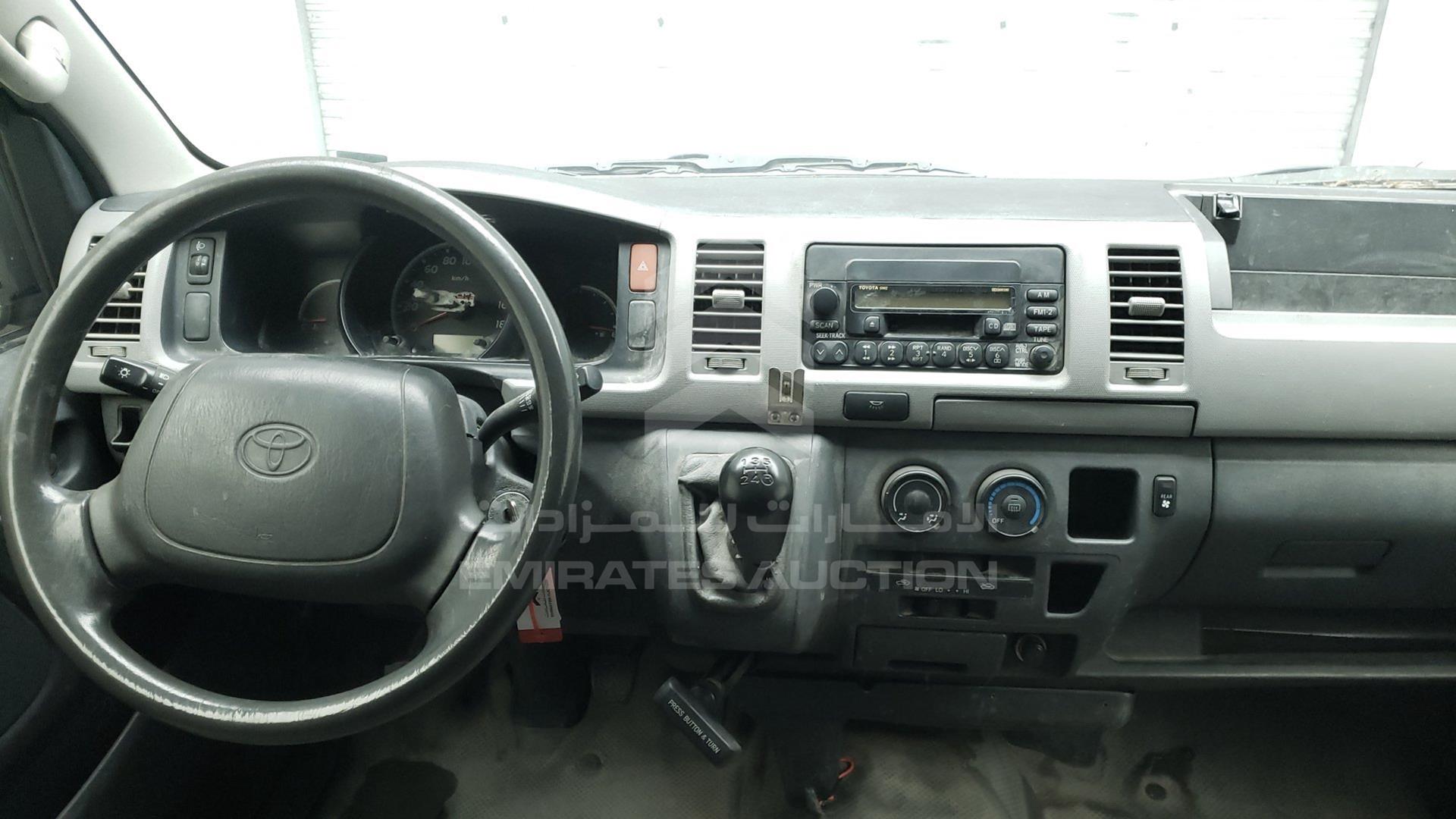2007 TOYOTA HIACE VIN: JTGJX02PX70010963