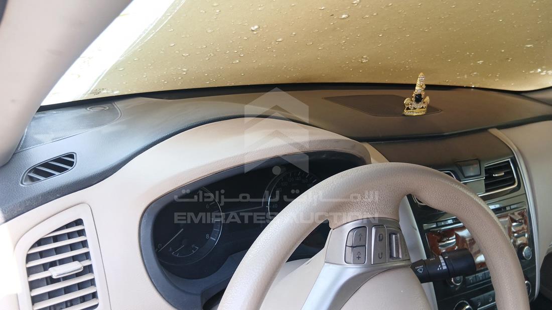 نيسان التيما 2016 — زاوية واجهة السائق الأمامية اليسرى — صورة 11