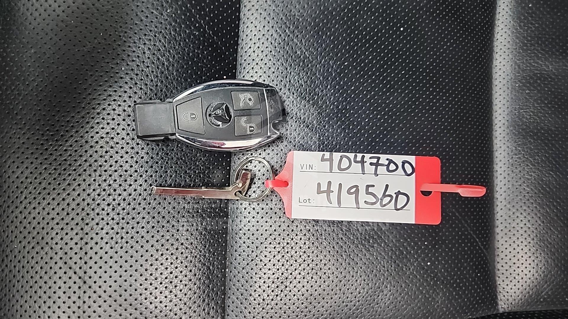 2011 MERCEDES S 350 VIN: WDDNG7BB3BA404700