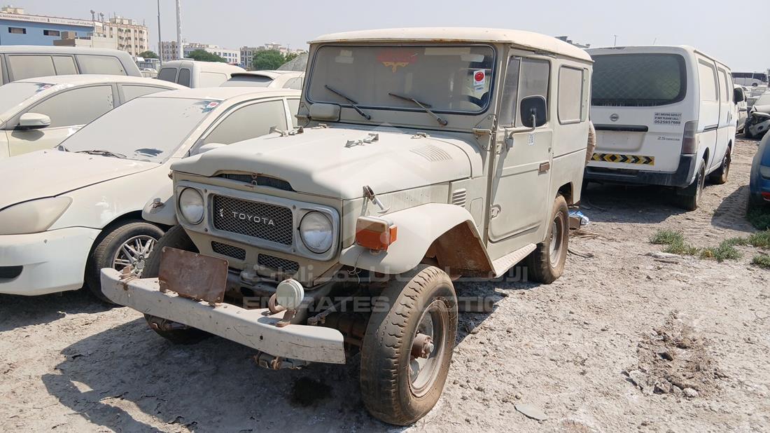 Toyota - Scrap without document — Front Left Angle — Photo 5