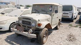 Toyota - Scrap without document — Front Left Angle — Photo 5 — Thumbnail