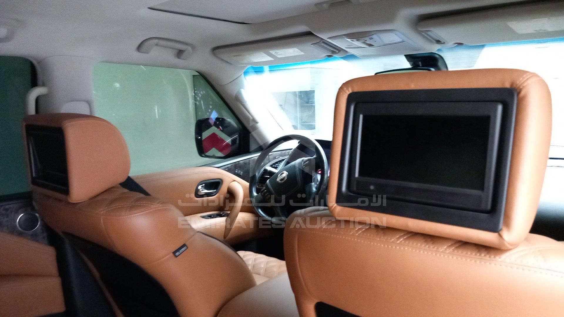 2011 INFINITI QX56 VIN: JN8AZ2ND5B9701783