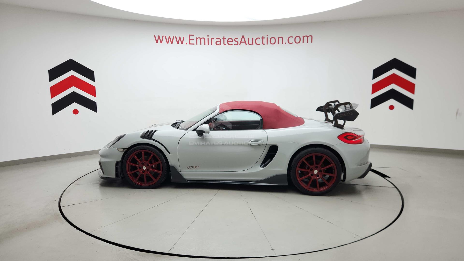 2013 PORSCHE BOXSTER VIN: WP0ZZZ98ZDS102162