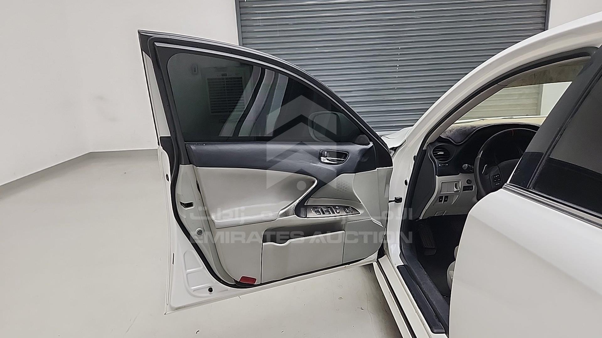 2008 LEXUS IS 250 VIN: JTHBK262X85072053