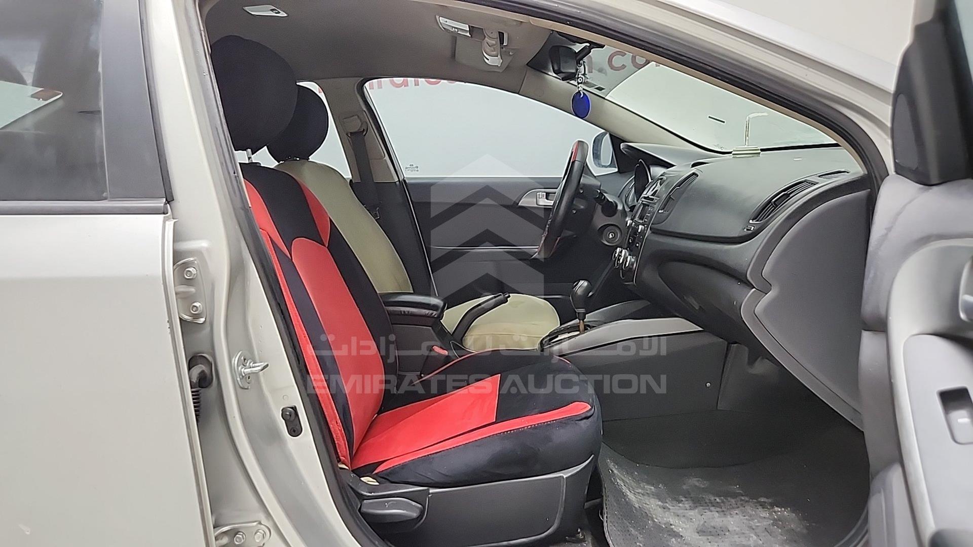 2012 KIA CERATO VIN: KNAFU411BC5962272