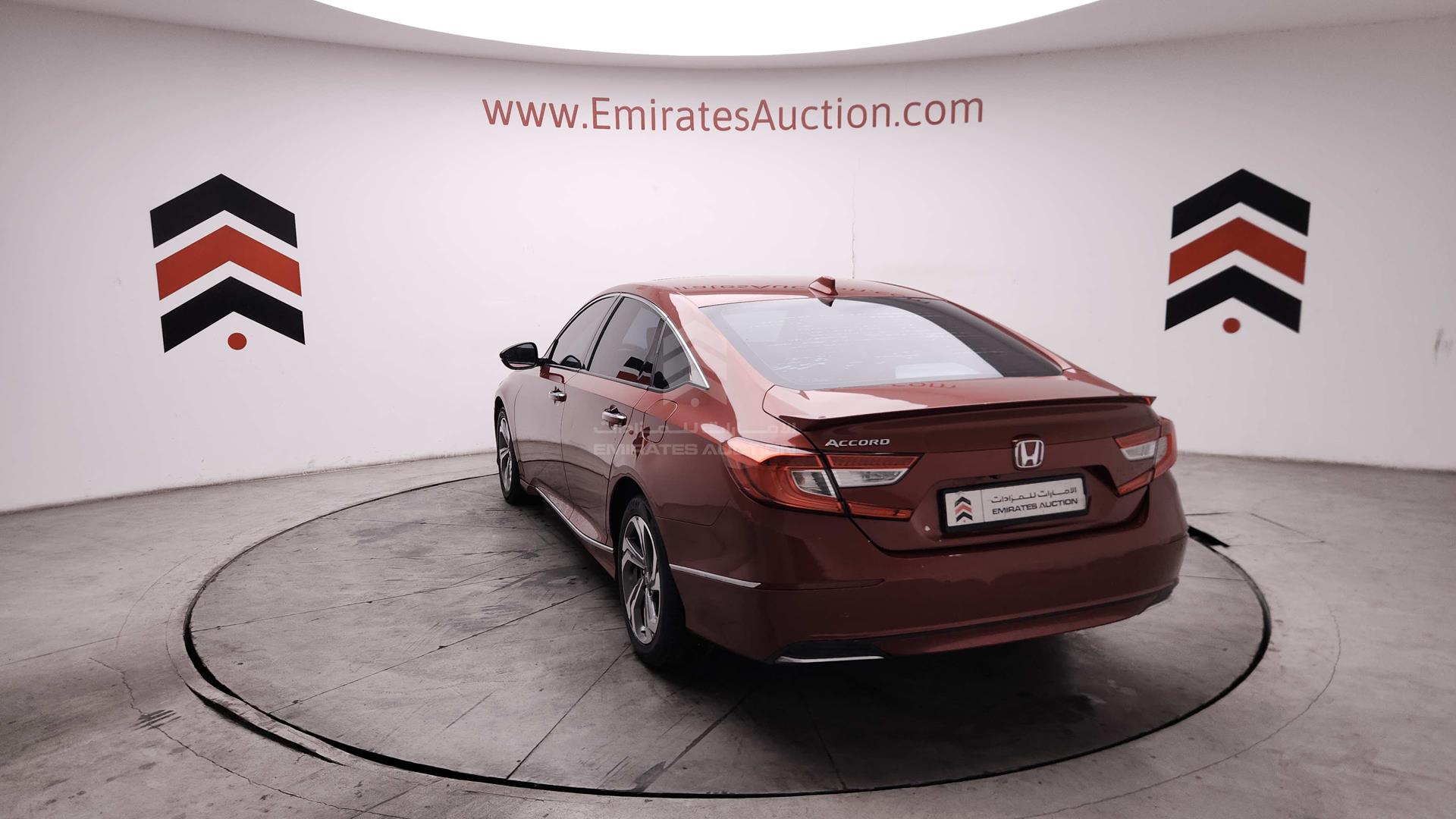 2018 HONDA ACCORD VIN: 1HGCV1666JA601815