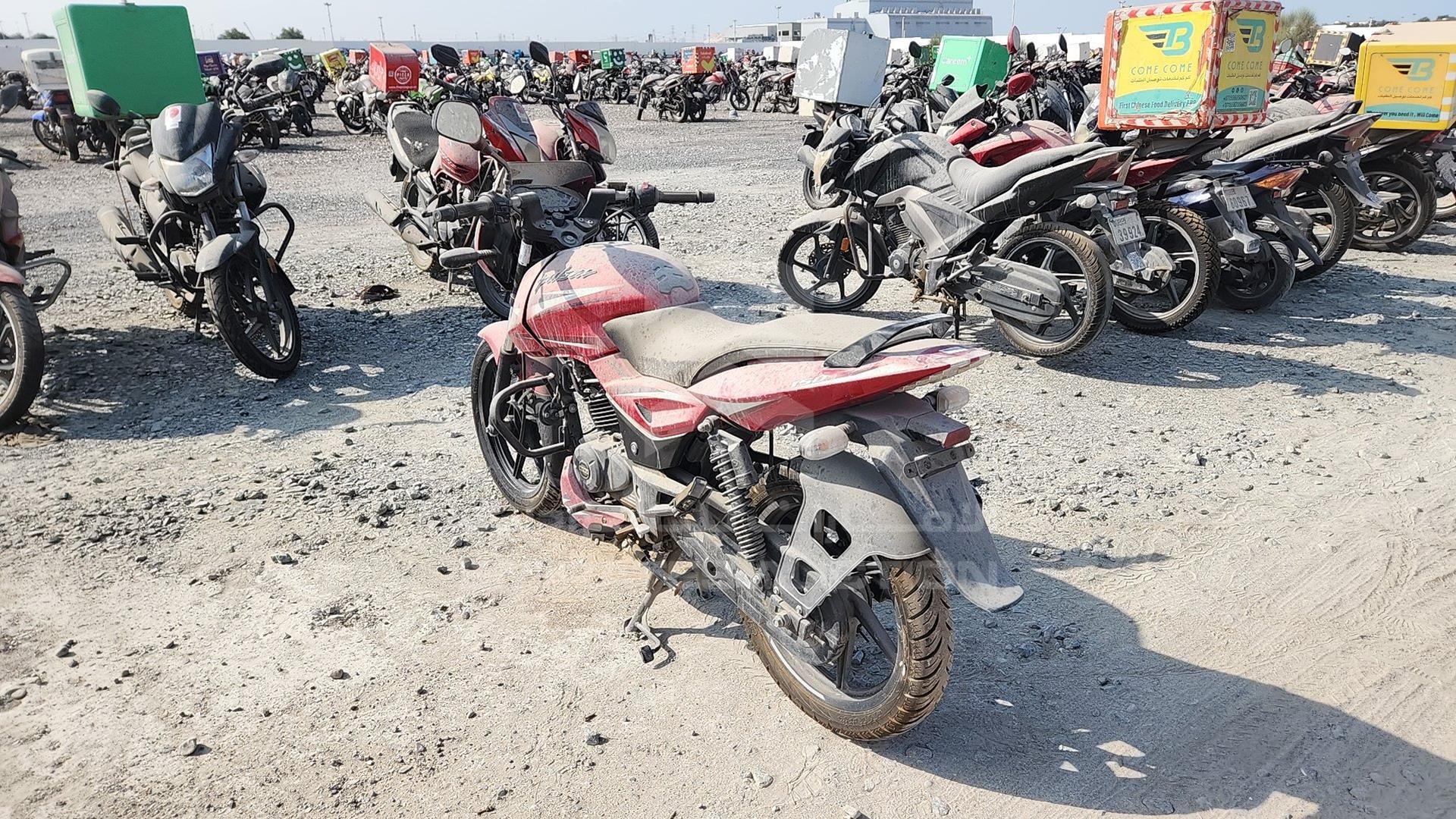 0 BAJAJ PULSAR VIN: MD2A11CX4LCE59855
