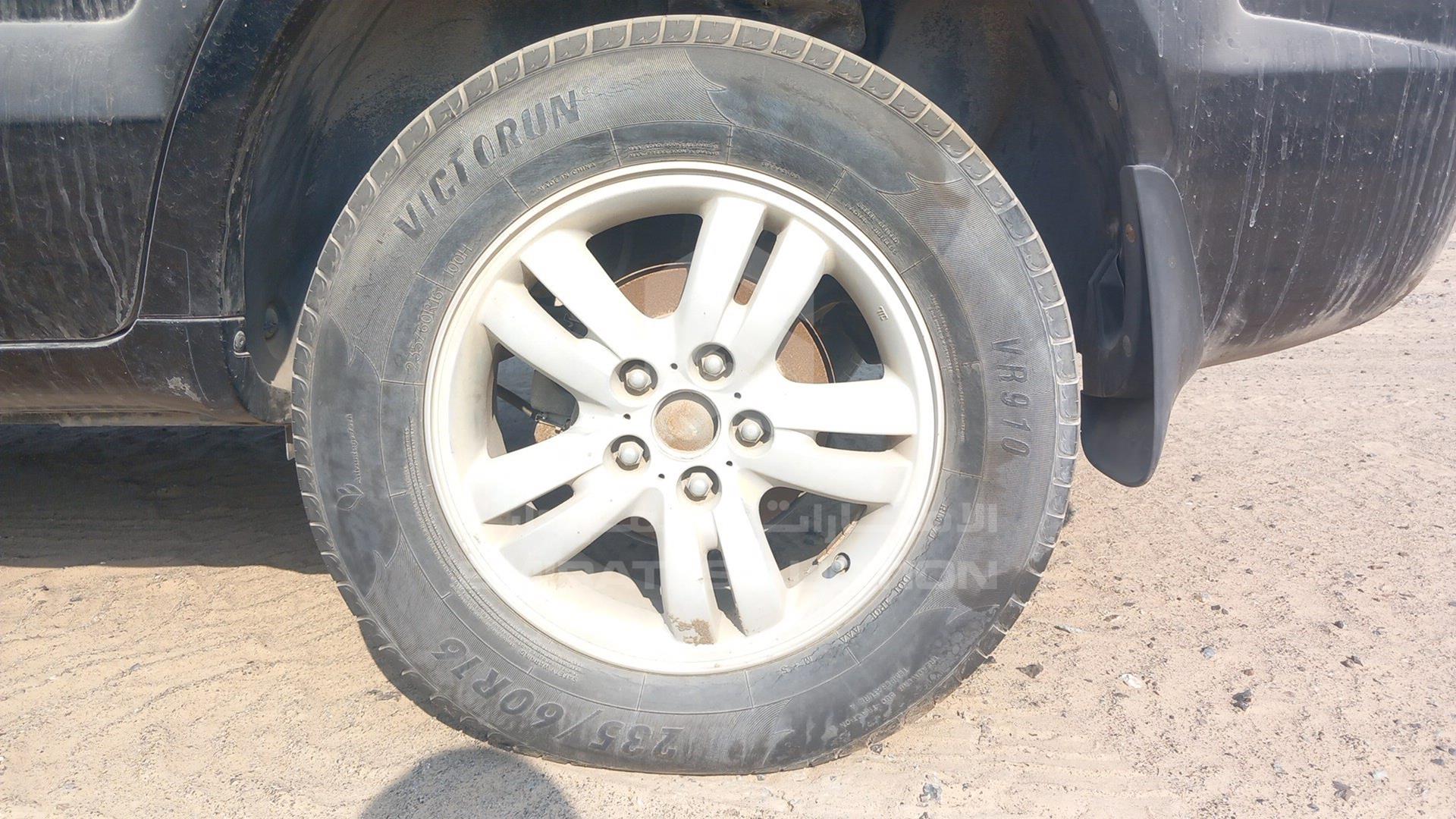 2007 HYUNDAI TUCSON VIN: KMHJM81B37U642959