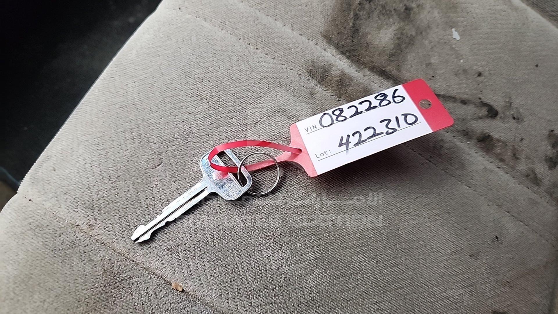 2001 TOYOTA CAMRY VIN: 4T1BG22K61U082286