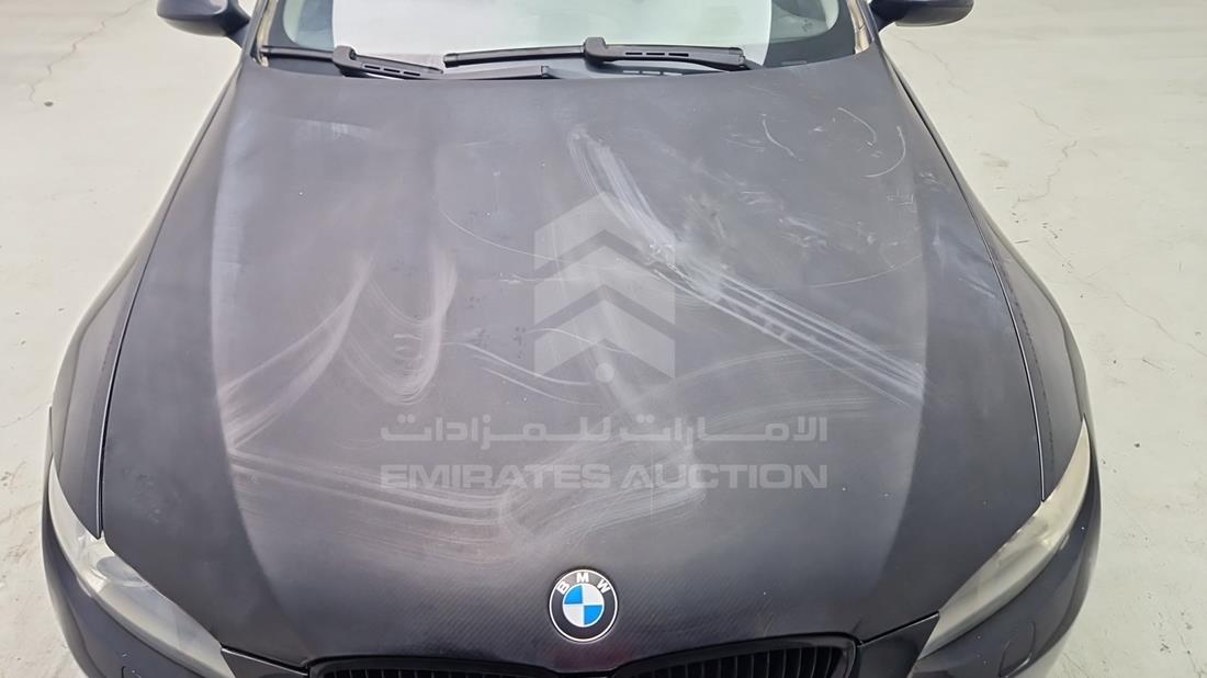 بي ام دبليو 335 اى 2008 — خليج المحرك — صورة 16