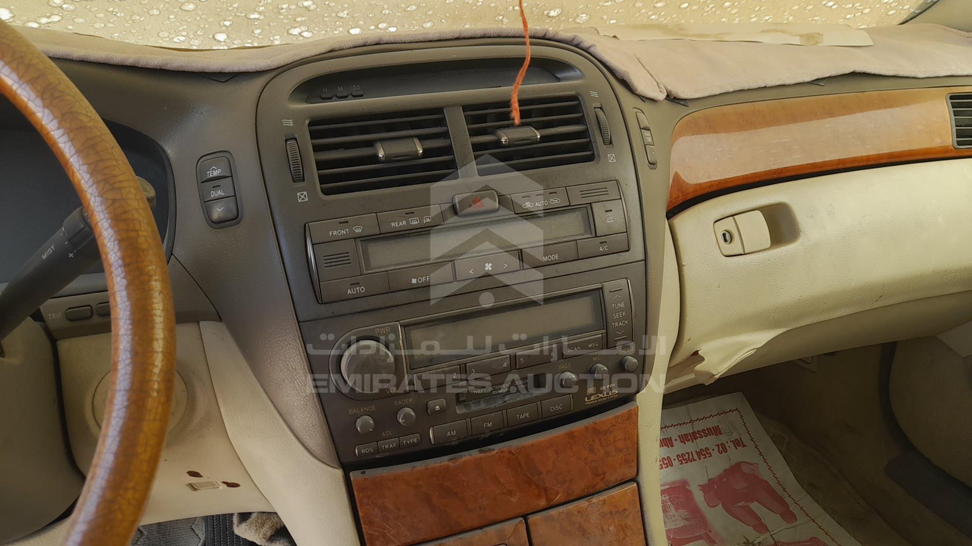 2001 LEXUS LS 430 VIN: JTHBN30F410002950