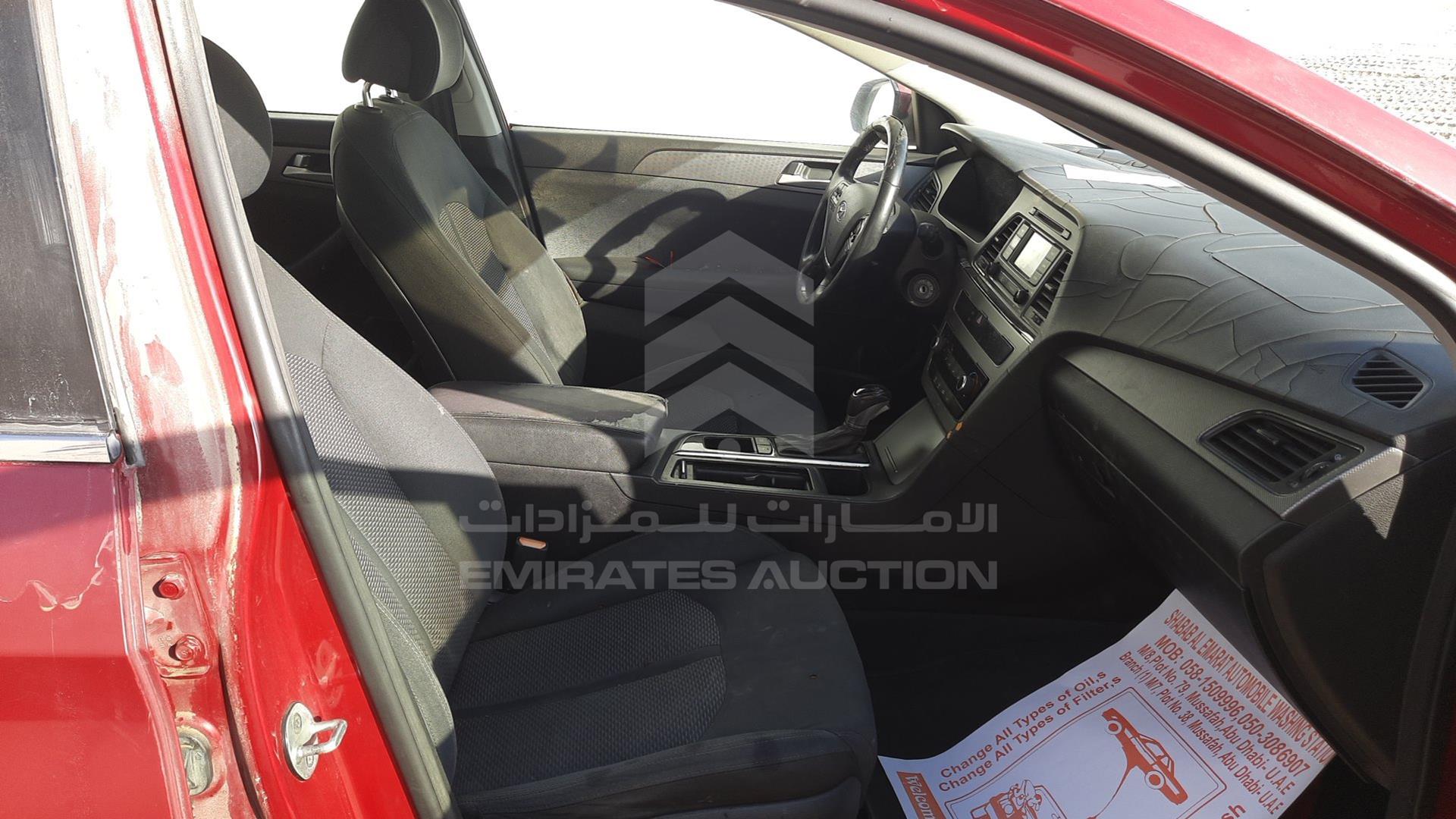 2015 HYUNDAI SONATA VIN: KMHE241G2FA028352