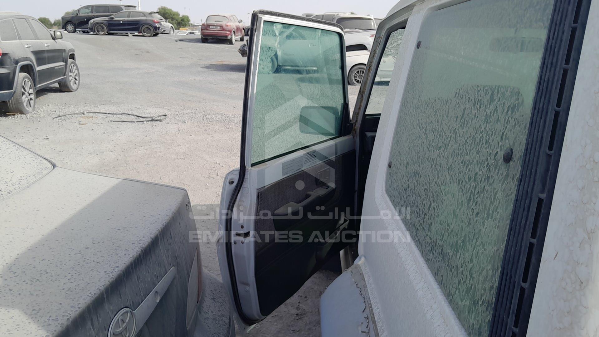 2000 DAIHATSU ROCKY VIN: JD2MF9291Y1001238