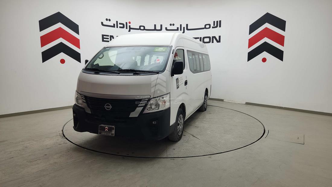 نيسان أورفان 2024 — الزاوية الأمامية اليسرى — صورة 6