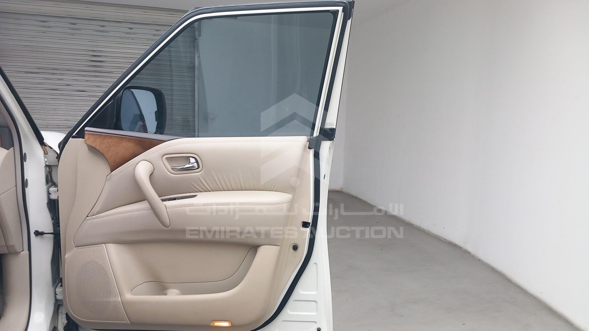 2014 INFINITI QX 80 VIN: JNRAZ2NY6E9041319