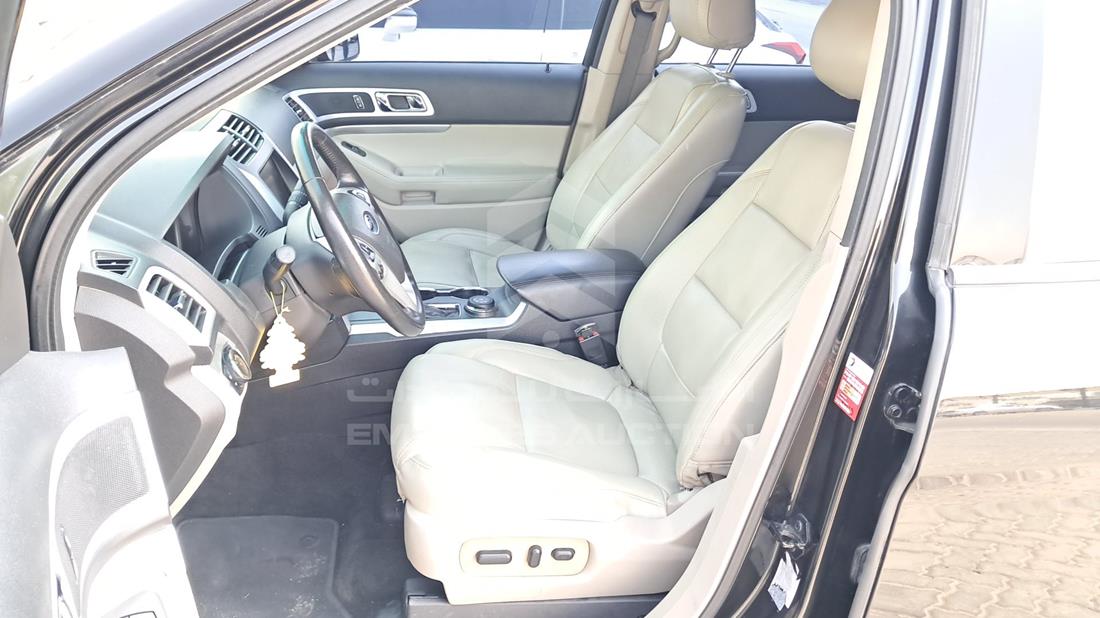 2015 Ford Explorer — Front Left Driver Seat View — Photo 12