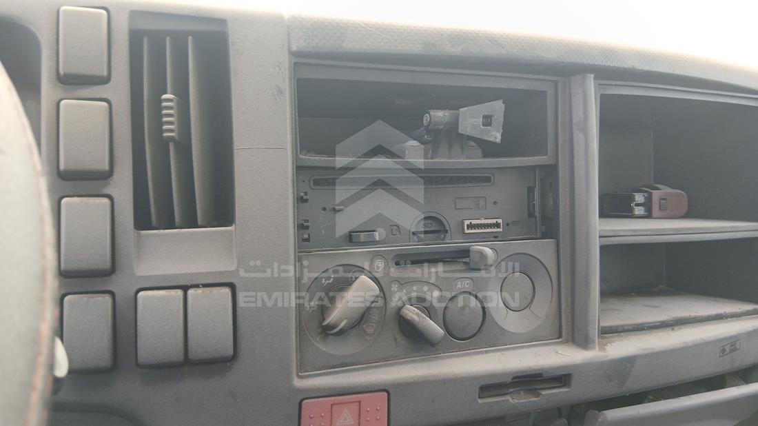 2014 Isuzu NMR — Entertainment Systems & Camera Monitor & Navigation — Photo 16