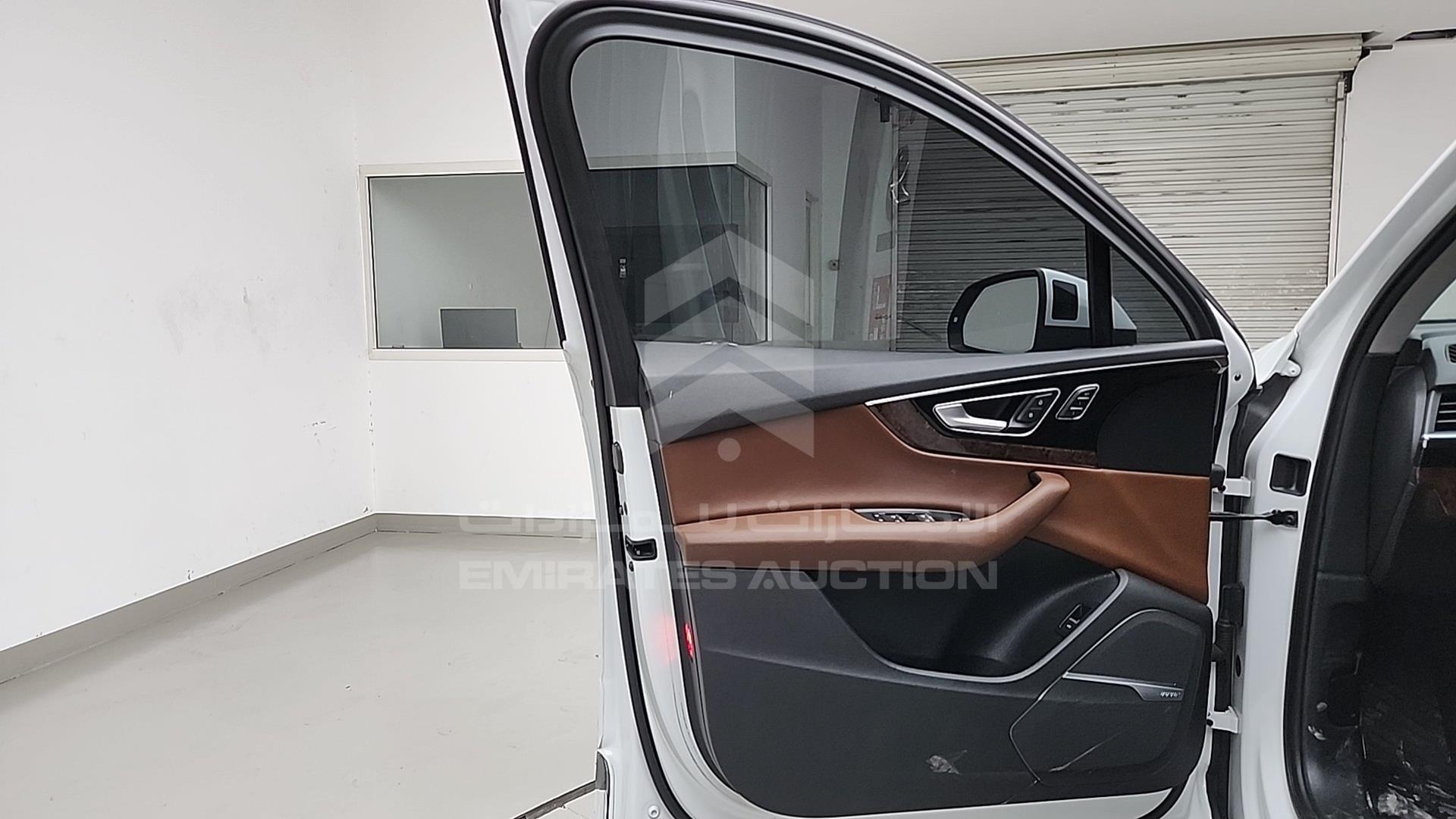 2017 AUDI Q7 VIN: WA1LAAF75HD026709
